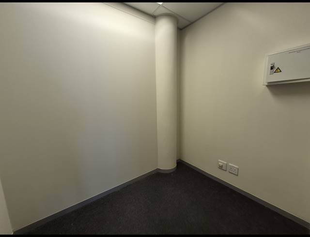 105M² OFFICE TO LET IN SANDTON CENTRAL